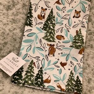 1Canoe2 Winter Forest Foxes Kitchen Towel Forest Animal Print NWT Cotton 18x28”